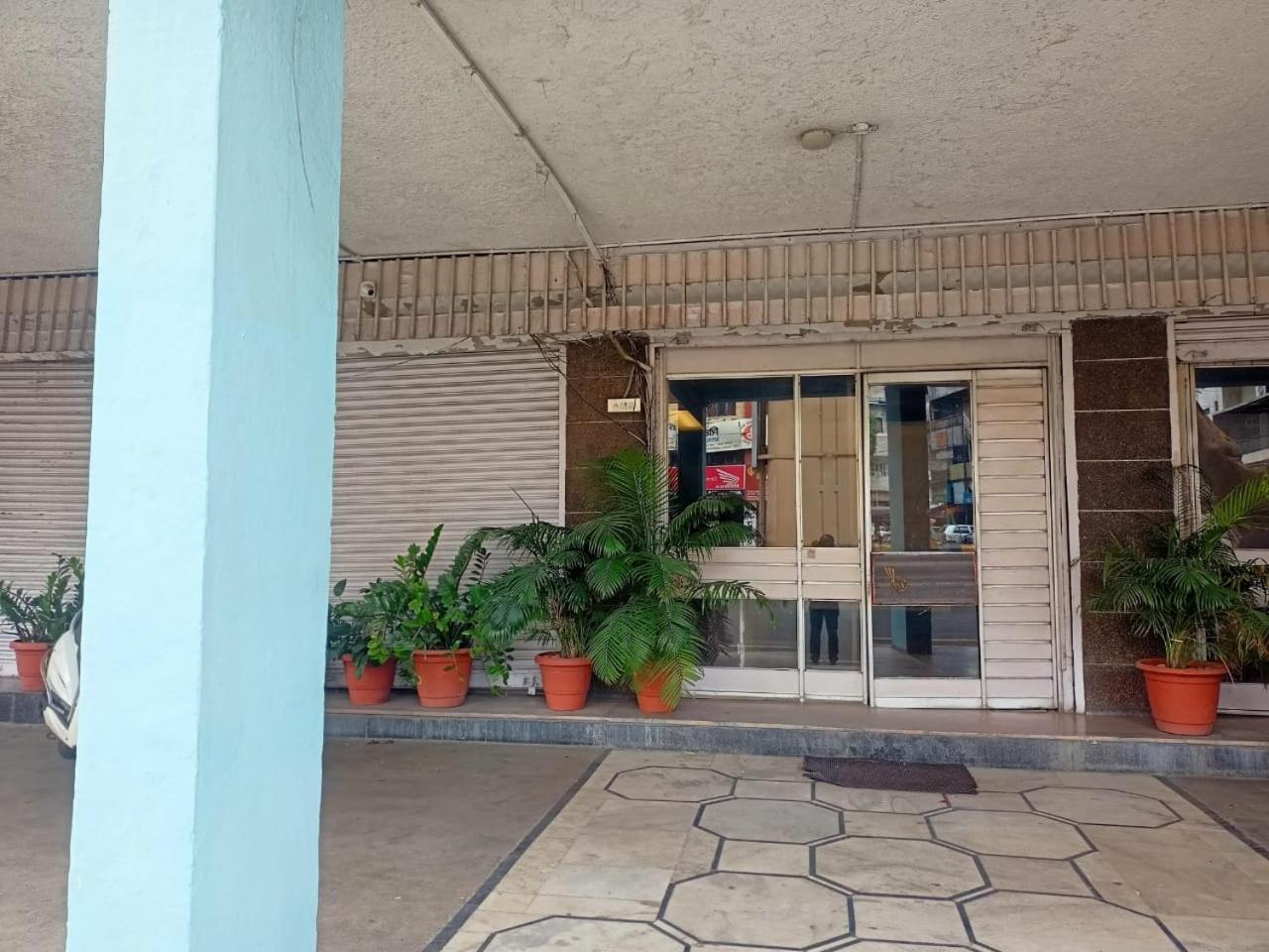 Hotel Skylark Nágpur Kültér fotó