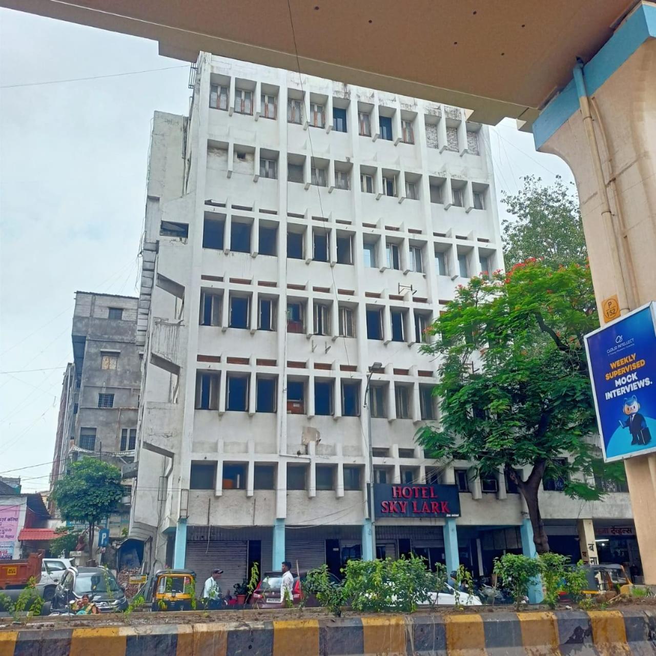 Hotel Skylark Nágpur Kültér fotó